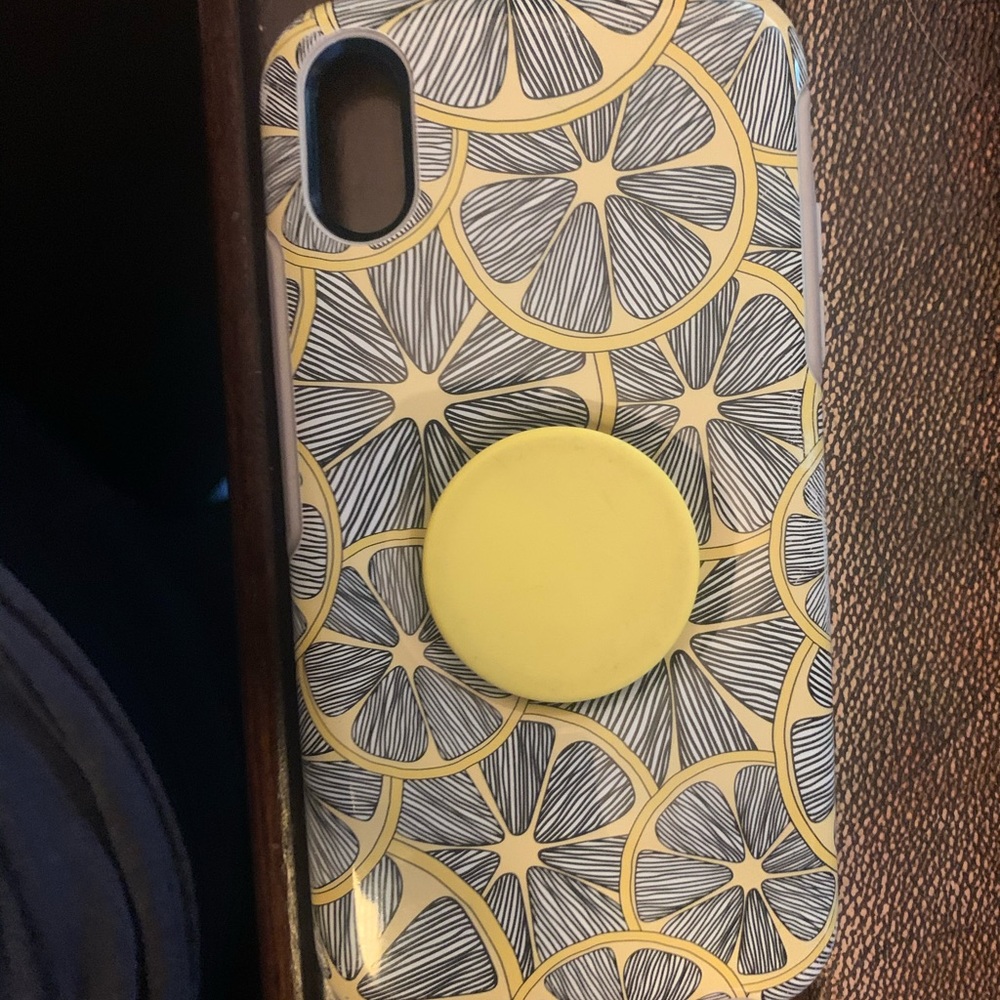 Otter + Pop iPhone XR Case
